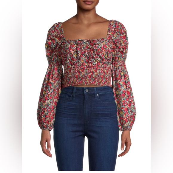 Jacqui E Tops Jacquie The Label Smocked Floral Puffsleeve Crop Top